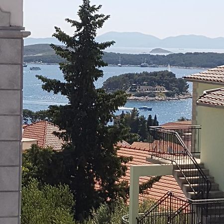 Apartmani Vini Hvar Town Eksteriør billede