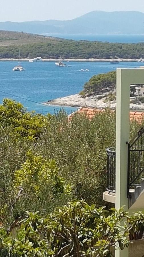 Apartmani Vini Hvar Town Eksteriør billede