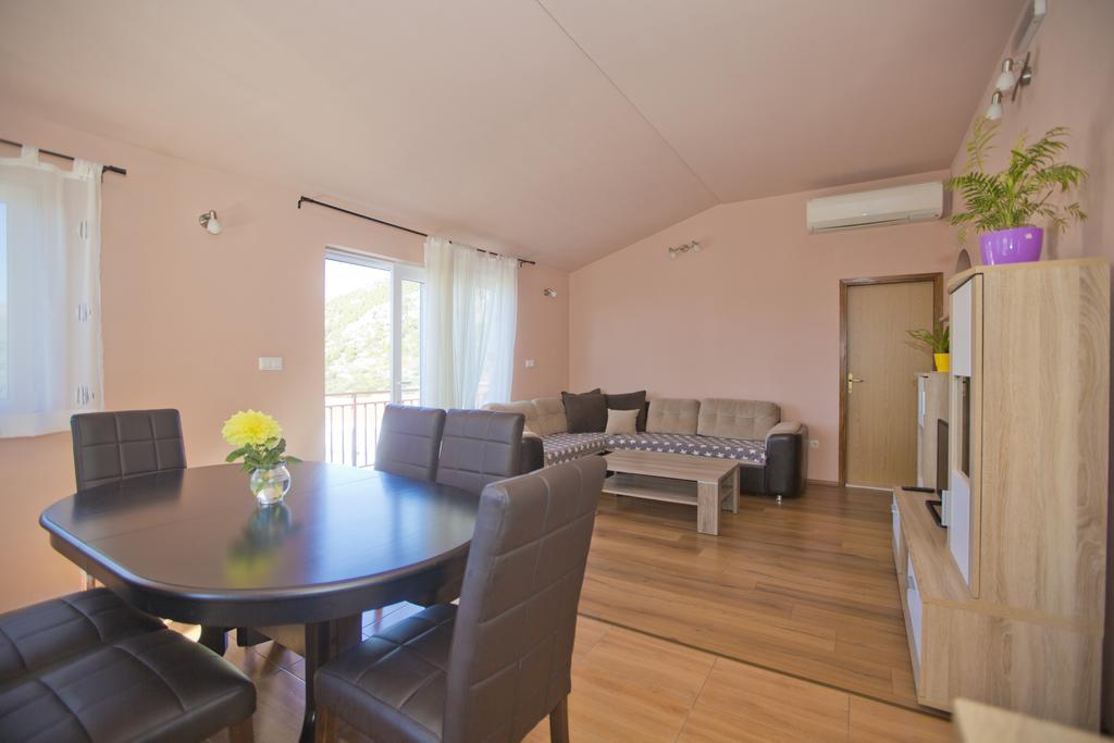 Apartmani Vini Hvar Town Eksteriør billede
