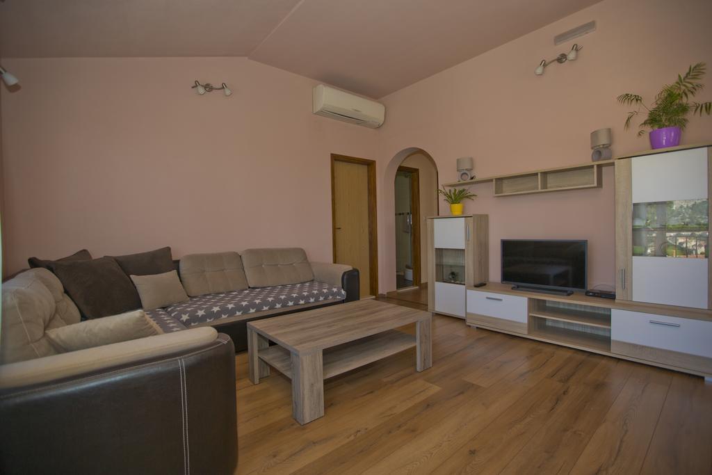 Apartmani Vini Hvar Town Eksteriør billede