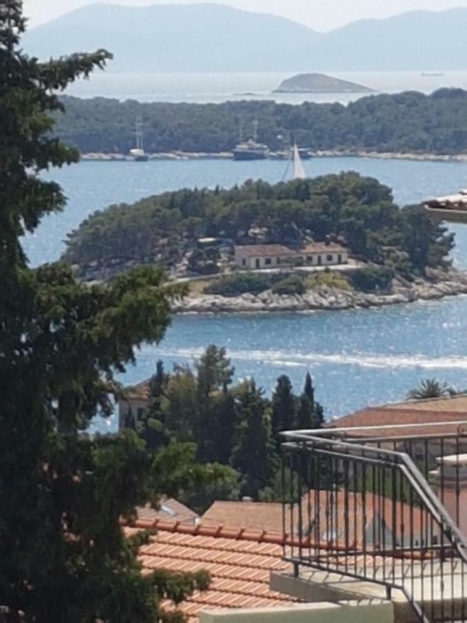 Apartmani Vini Hvar Town Eksteriør billede